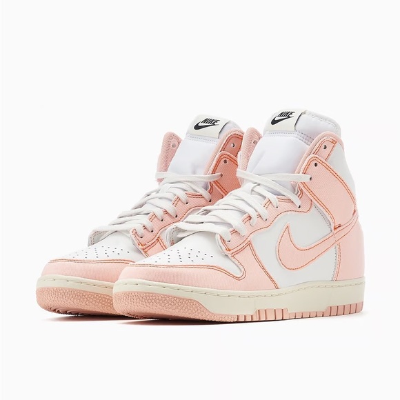 Nike Shoes - Nike Women’s High Dunk Artic Orange - new without box